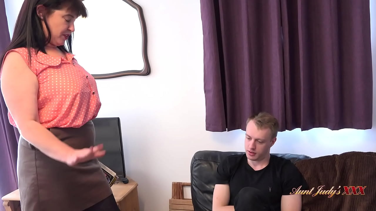 alan hodgson add photo caught jacking off by aunt