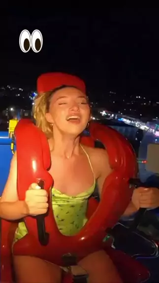 charlaine julien recommends Slingshot Ride Boobs Pop Out