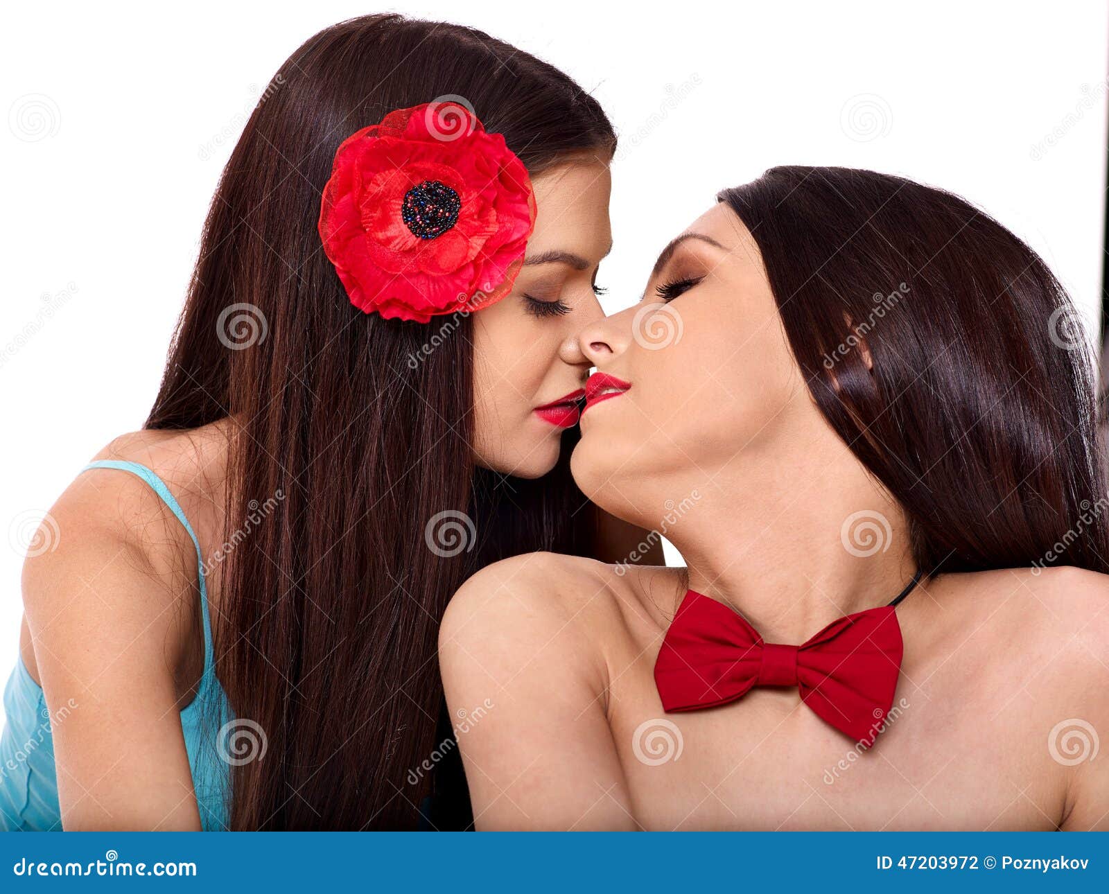 alaa abo taleb recommends lesbian kissing erotica pic