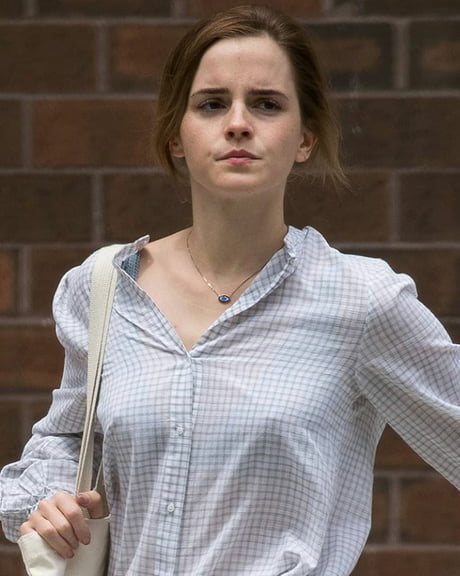 david marchewka recommends Emma Watson Nips