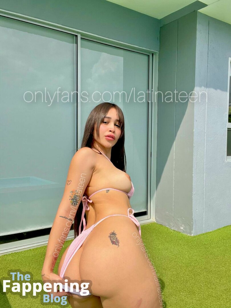 dieyla adila share johana orozco onlyfans photos