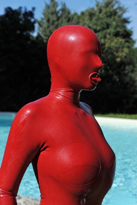 Latex Suit Porn nakne tantric