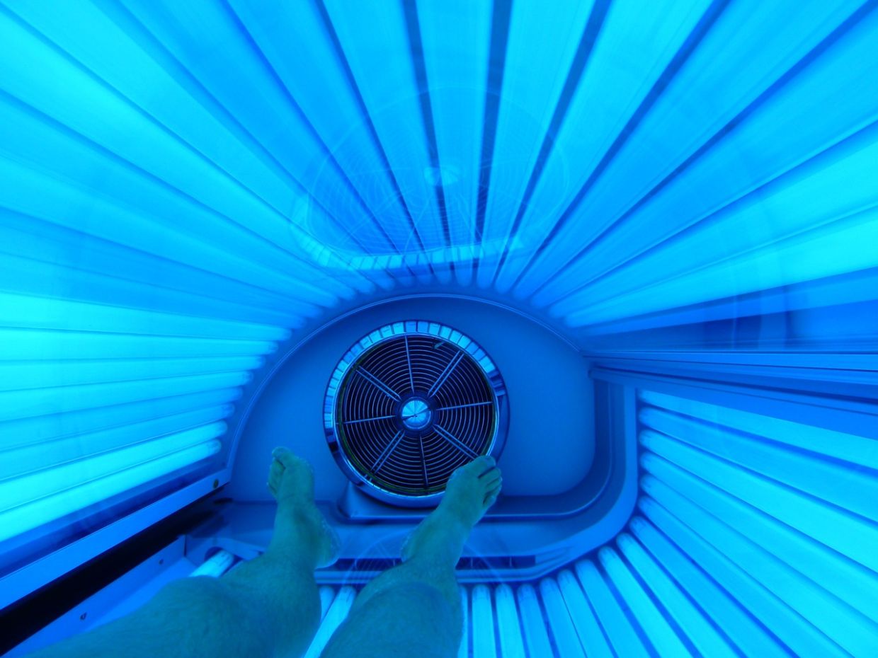 danny todman recommends Hidden Cam In Tanning Bed