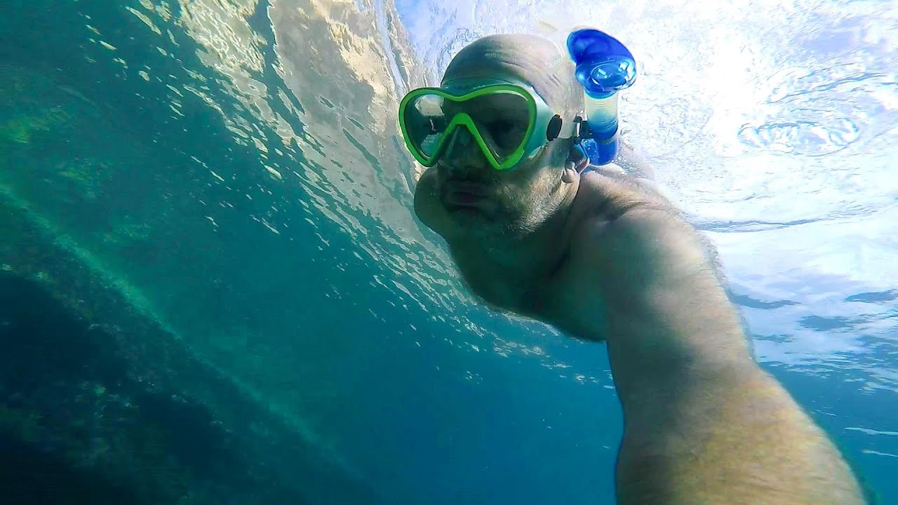 aaron brincat share nude snorkelers photos