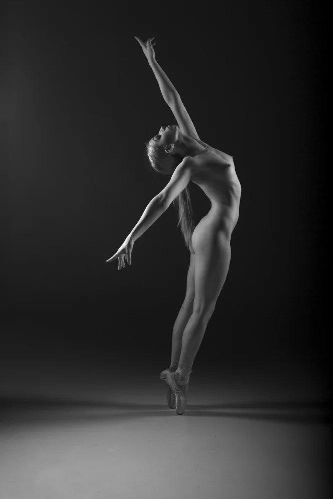 darrell pinkerton recommends nude ballet pic