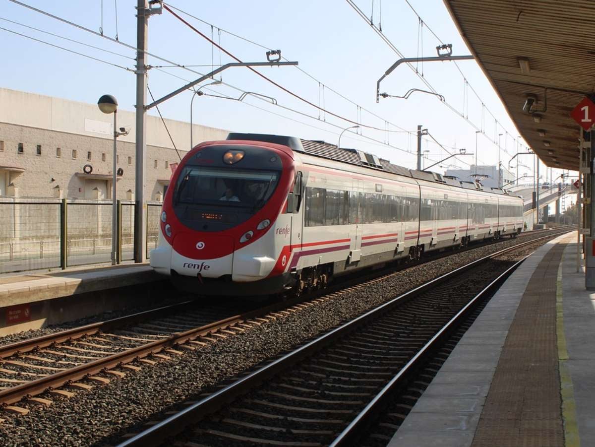 david s lemisio recommends Pareja Teniendo Sexo En El Tren