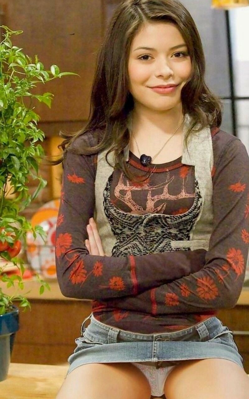 miranda cosgrove sexy