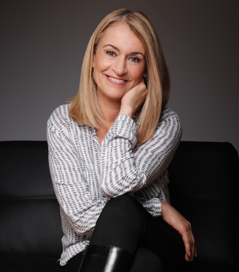 david wilkey recommends carrie brooks deborah renshaw add carrie brooks photo