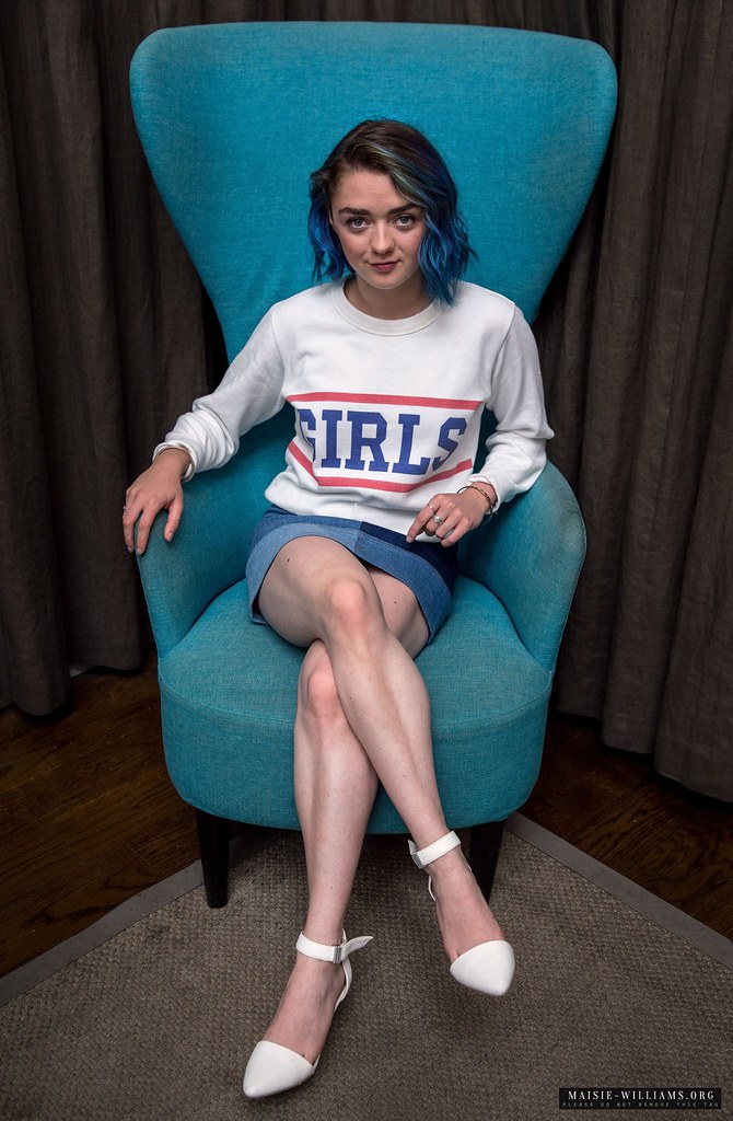 donna ireland recommends Maisie Williams Legs