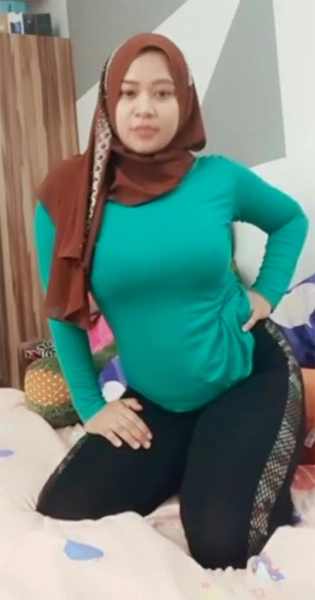 big tits iranian