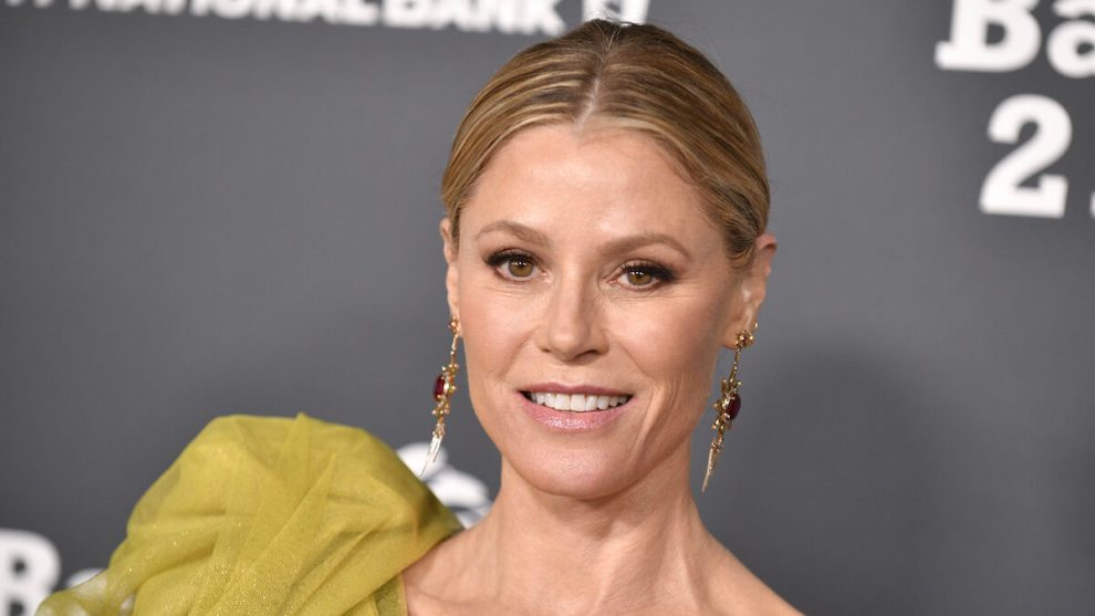 kari sweet pics dor zakai recommends Julie Bowen Porn