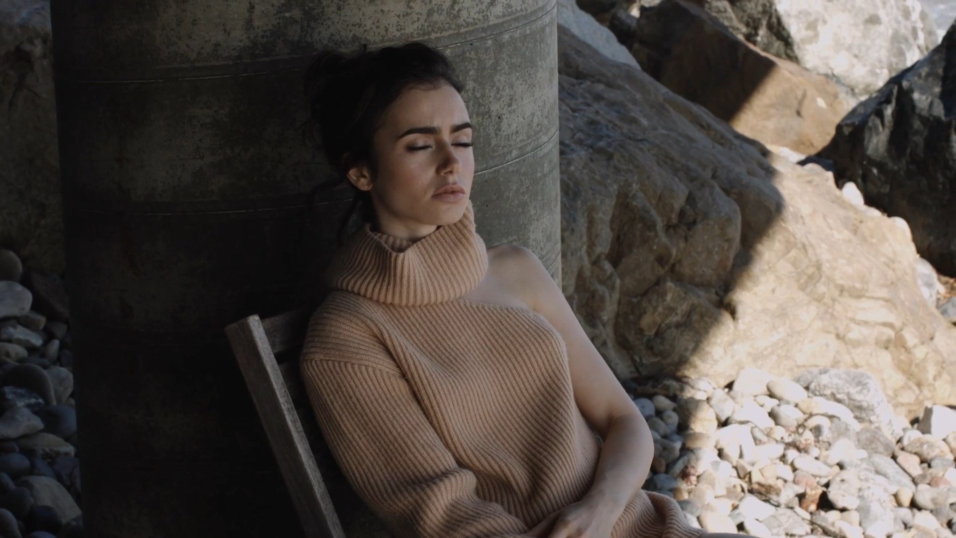 lily collins sexy - jadeteen threesome haley williams naked