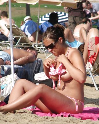 courtney millsap like nipslip voyeur photo april ota recommends nipslip voyeur pic