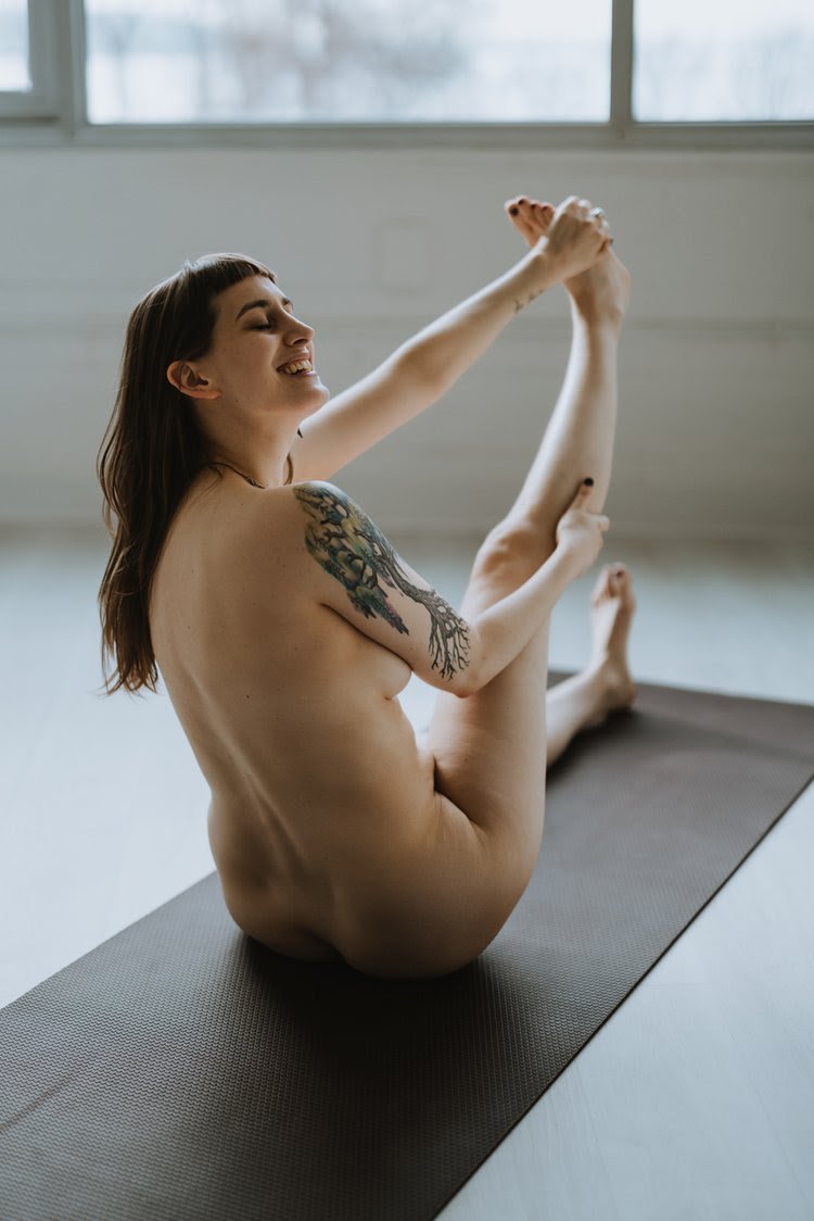 abrar naeem add photo nude yoga class